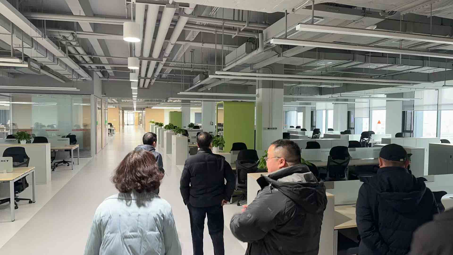 领导团队赴湖南株洲总部学习